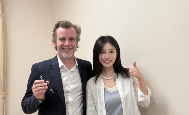 北京天壇醫(yī)院手術(shù)紀(jì)實(shí) - 4.5cm腦膜瘤緊壓腦干成功手術(shù)，勇敢辣